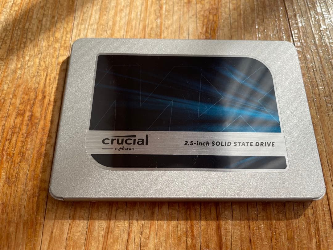 クルーシャル MX500 1TB 2.5インチSSD