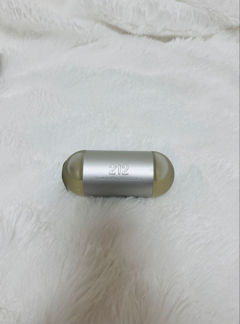 キャロライナへレラ212 オードトワレ　60ml