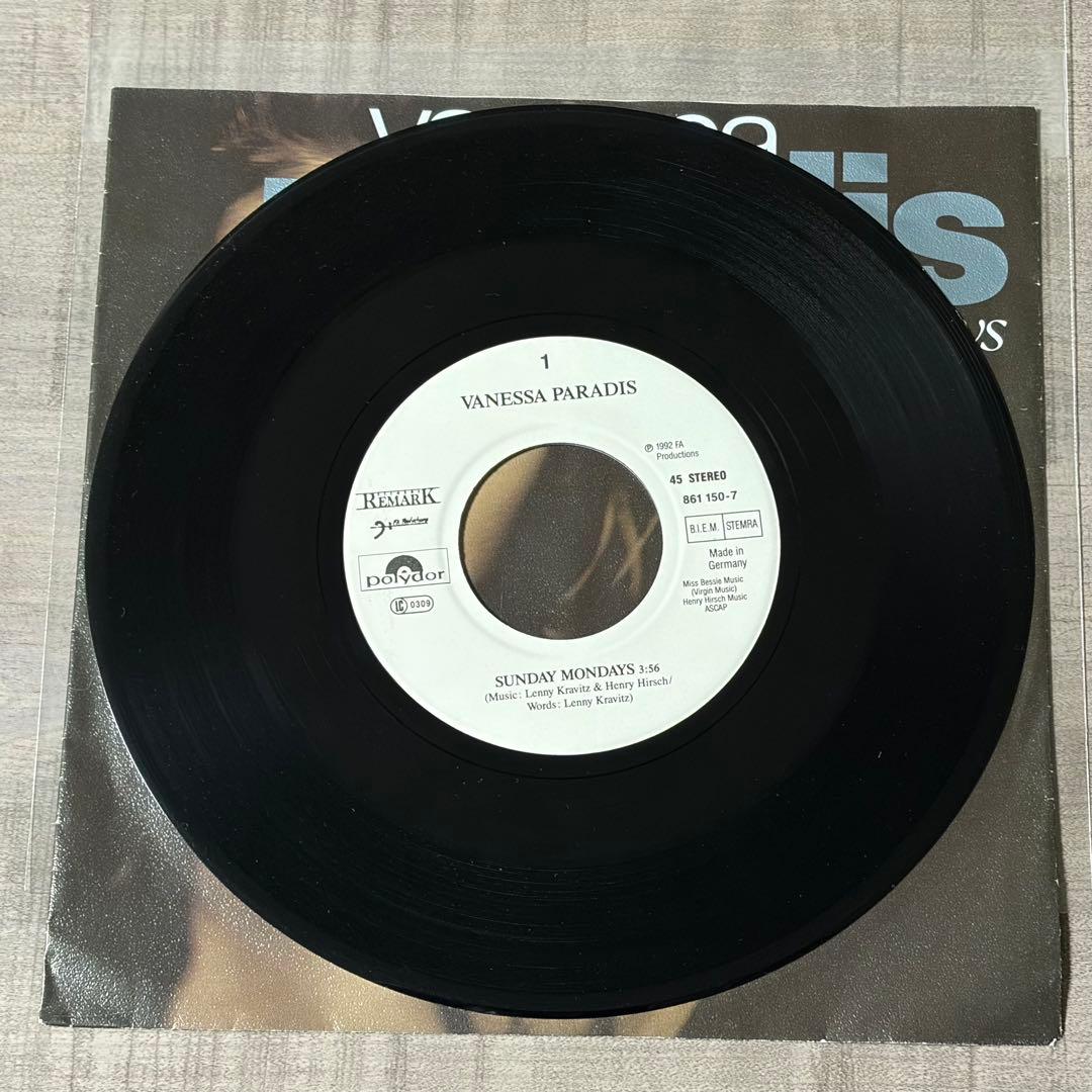 7EP 7インチ Vanessa Paradis Sunday Mondays