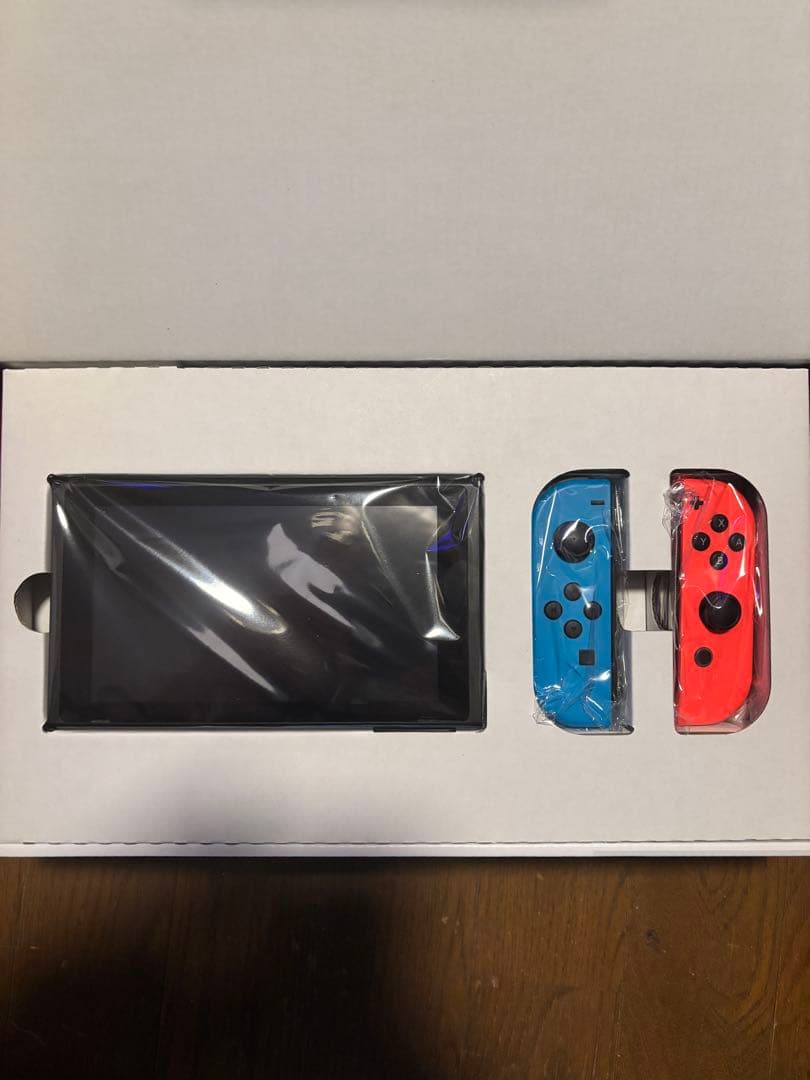 バッテリー強化版Switch本体　ソフト４本セット　スマブラ　スプラトゥーン3