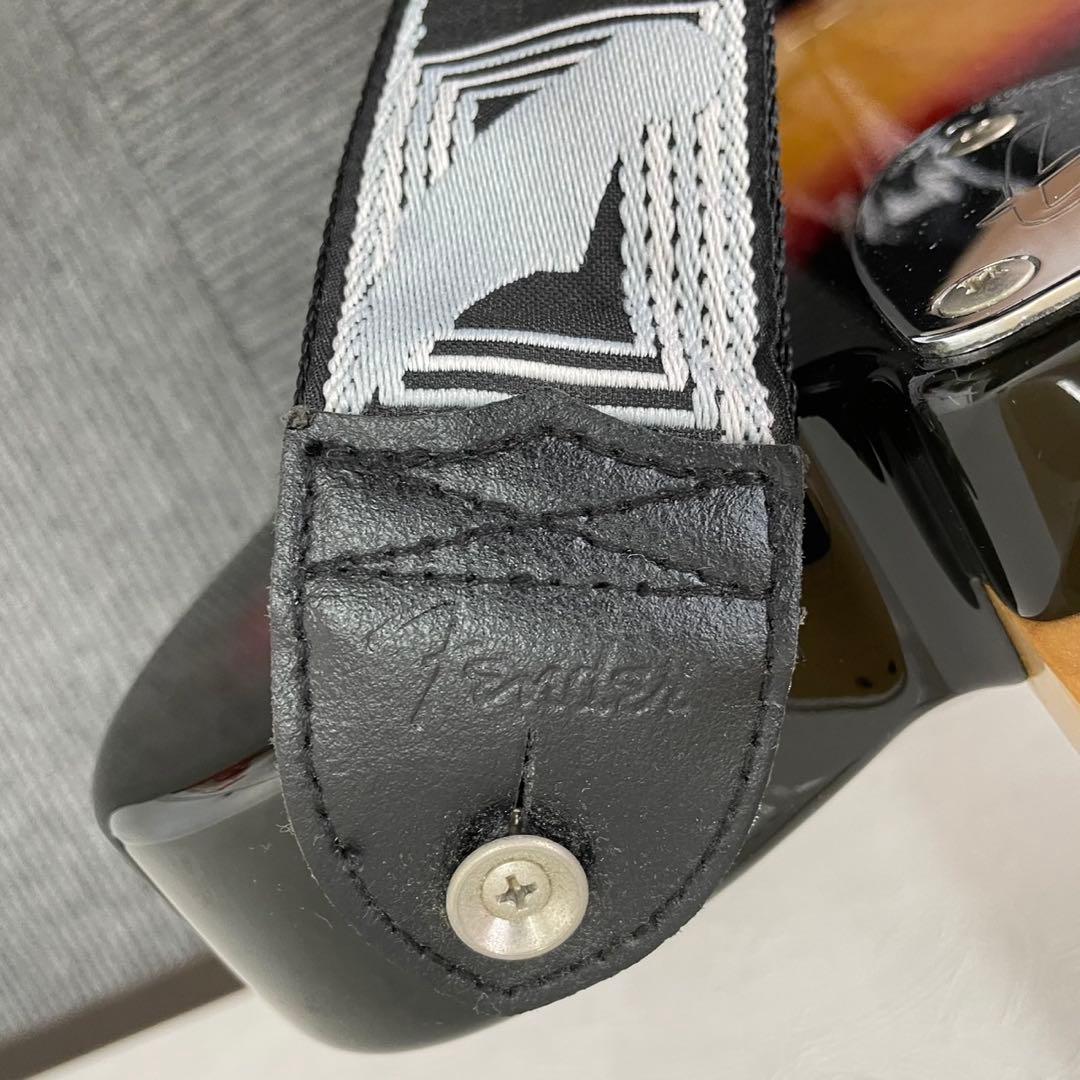 サンバーストカラー　Fender Telecaster Customエレキギター