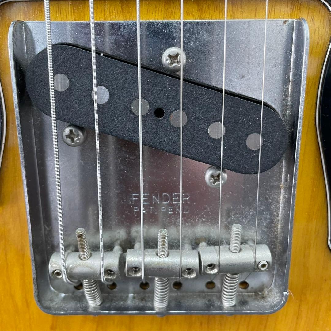 サンバーストカラー　Fender Telecaster Customエレキギター