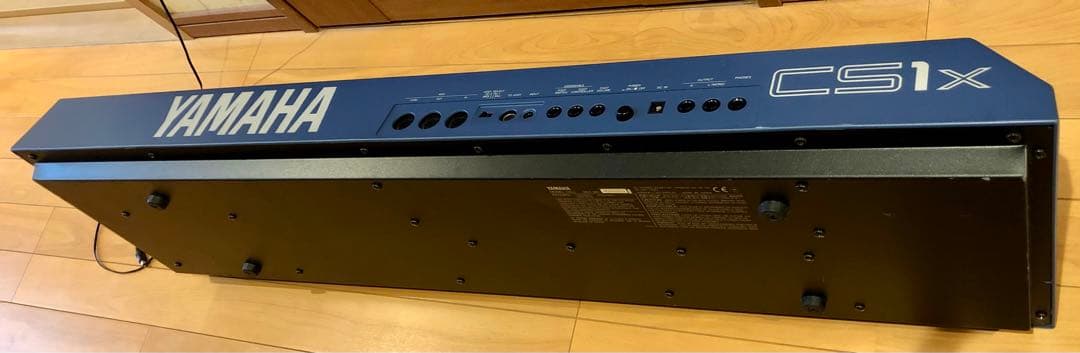 YAMAHA CS1X デジタルシンセサイザー　ケース付