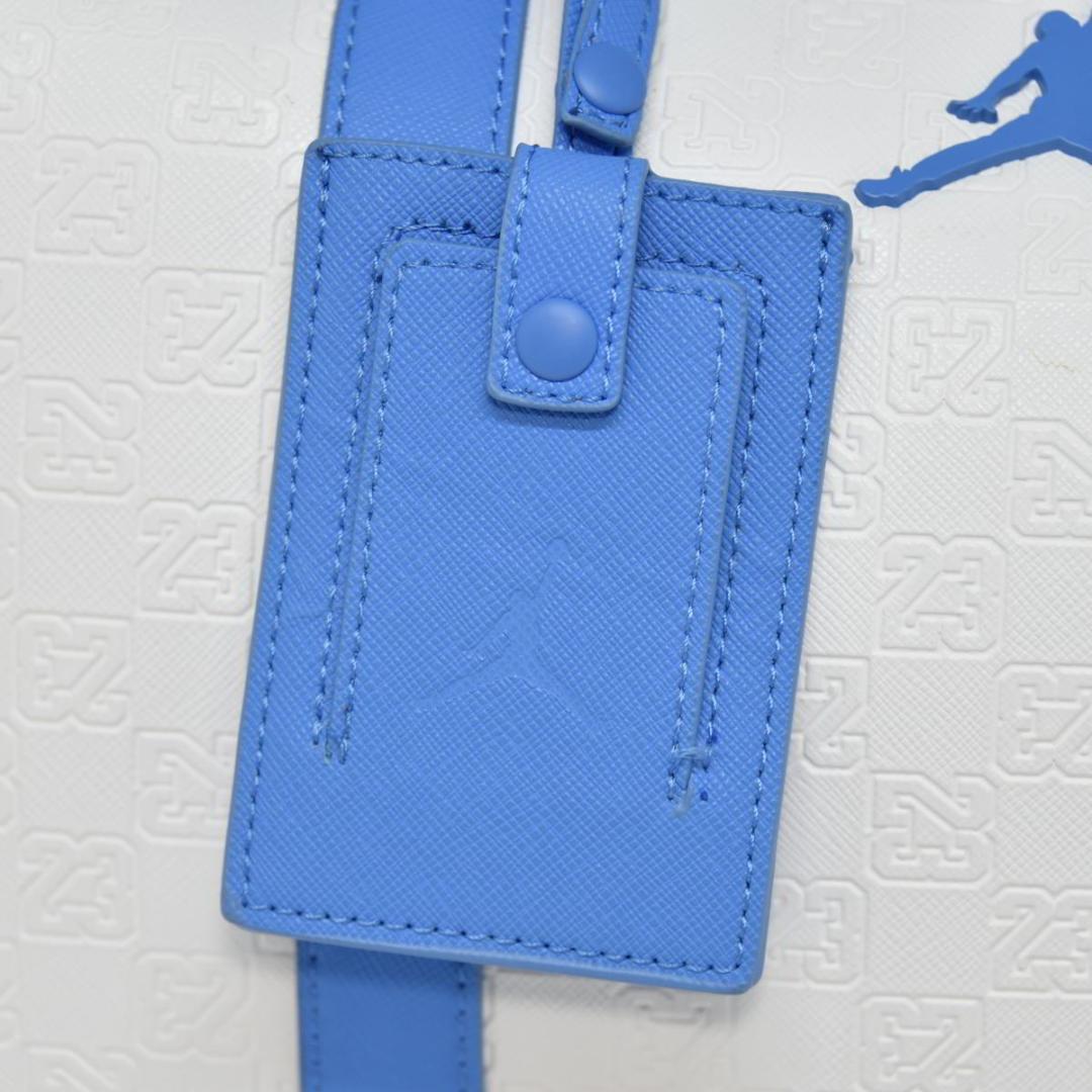 ほぼ未使用品 ジョーダン モノグラム ダッフルバッグ ボストンバッグ 大容量
