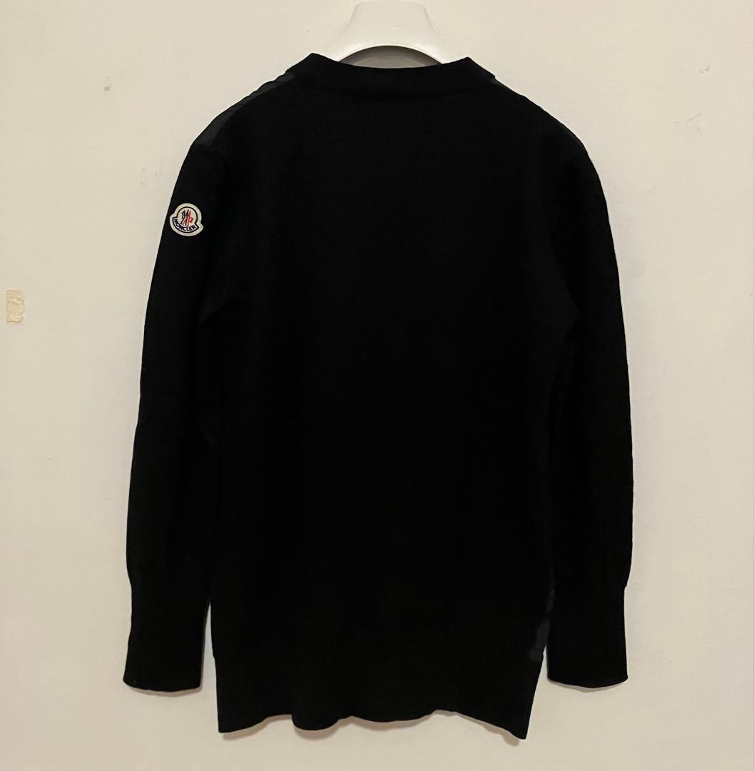 Moncler モンクレール　ウールとナイロンのコンビVネックカーディガン