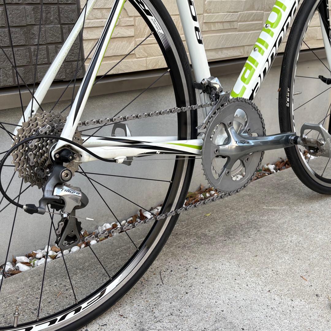 【未使用に近い】cannondale キャノンデール CAAD8 tiagra