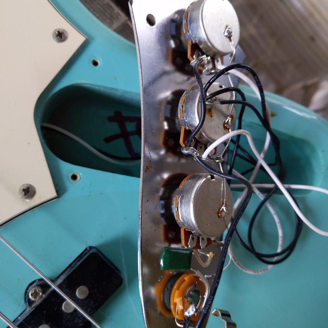 【動作不良品】Squier Jazz Bass 　フェンダー　バッグ付き　ベース