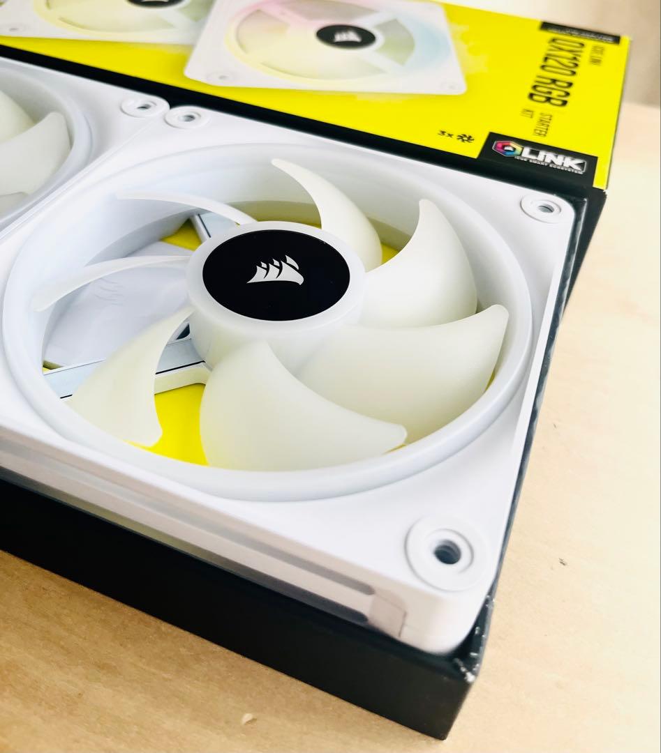 CORSAIR QX120 RGB ファン 3個セット　ホワイト①
