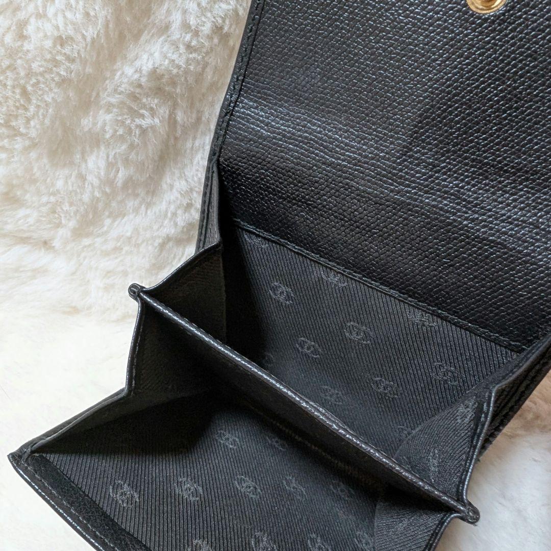 シャネル　CHANEL　ココボタン　ブラック　二つ折り　財布