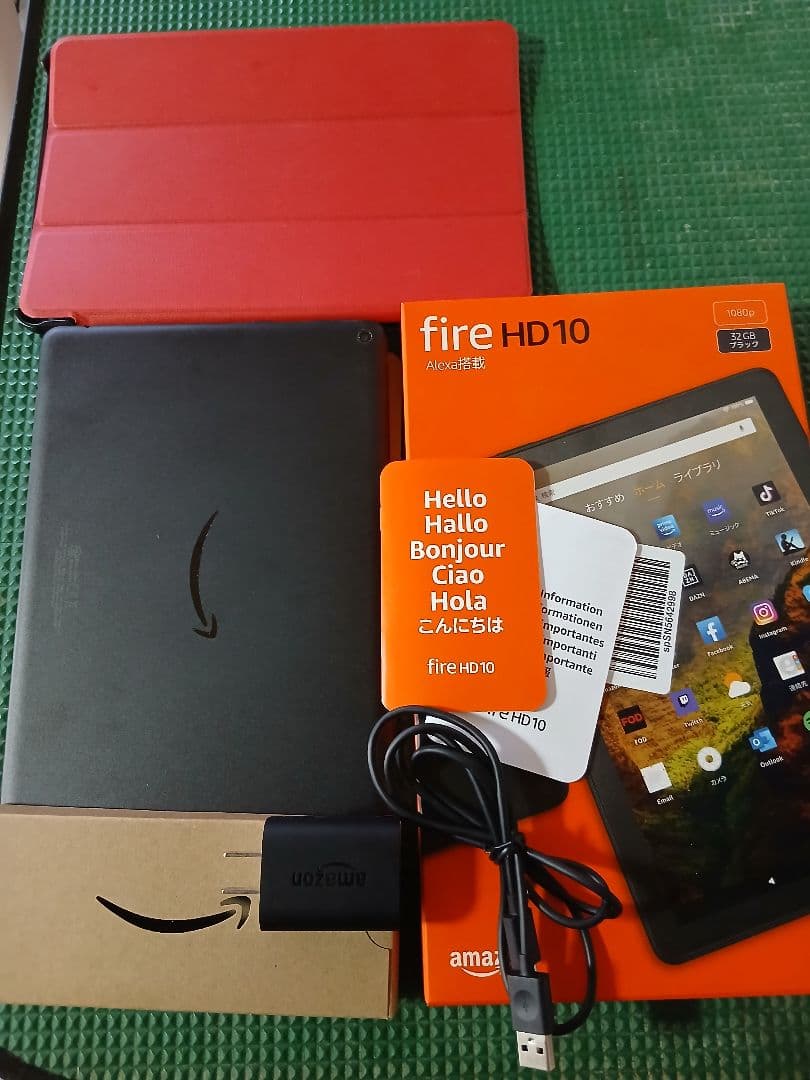カバー付き　Amazon fire HD 10 タブレット 極美品　11世代