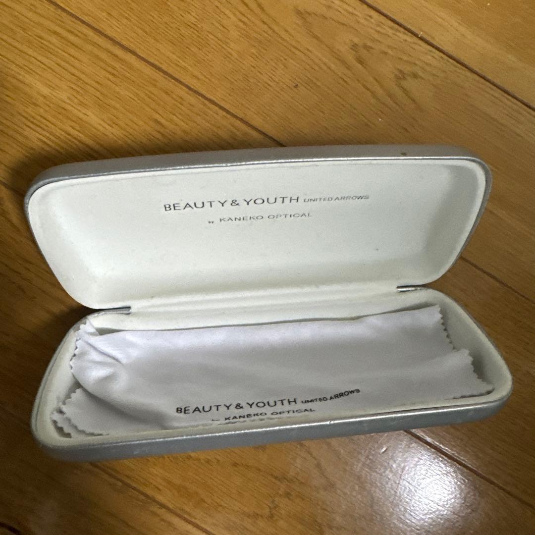アローズと金子眼鏡のコラボサングラス　ケース付き