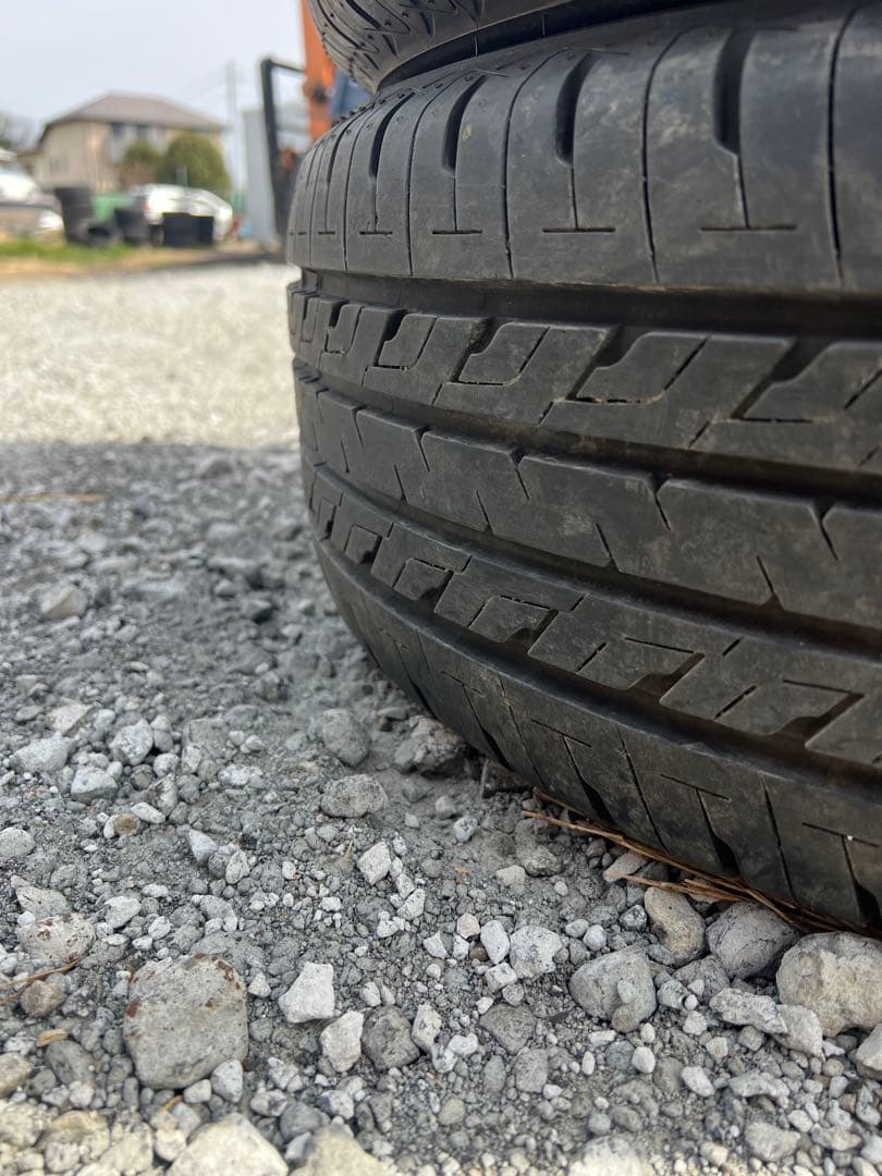 ブリヂストン　セイバーリング　sl201 225/55r17 24年製　9部山