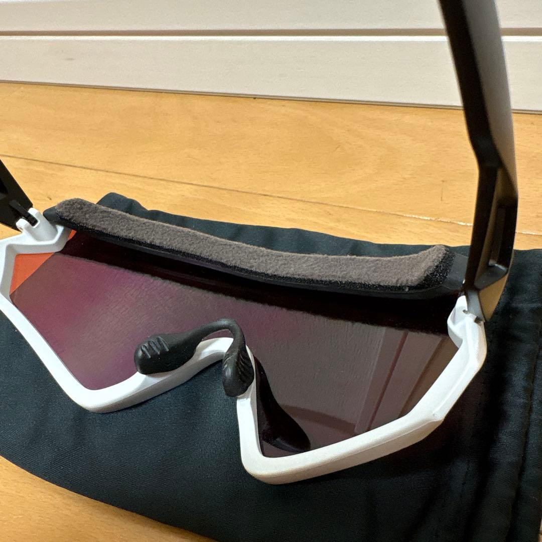 め*め様 極美品 OAKLEY WINDJACKET 2.0 白×黒オークリー