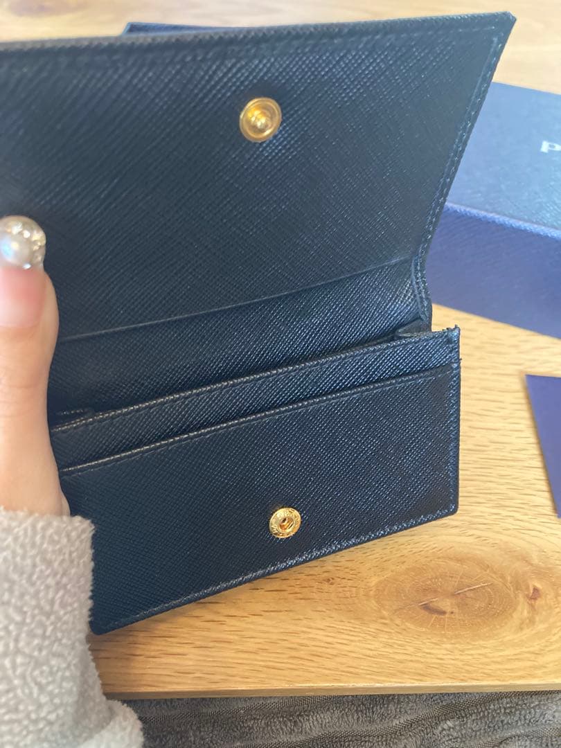 PRADA ブラックレザー 名刺入れ 箱・カード付き