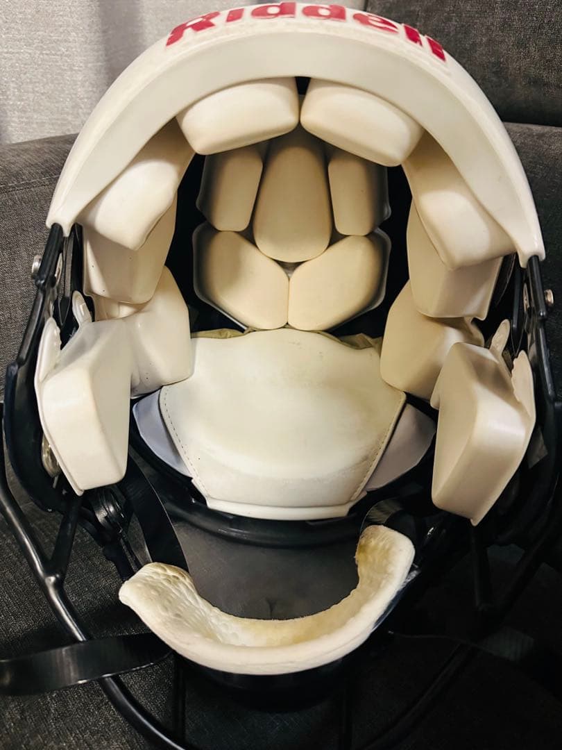Riddell アメリカンフットボールヘルメットMサイズ