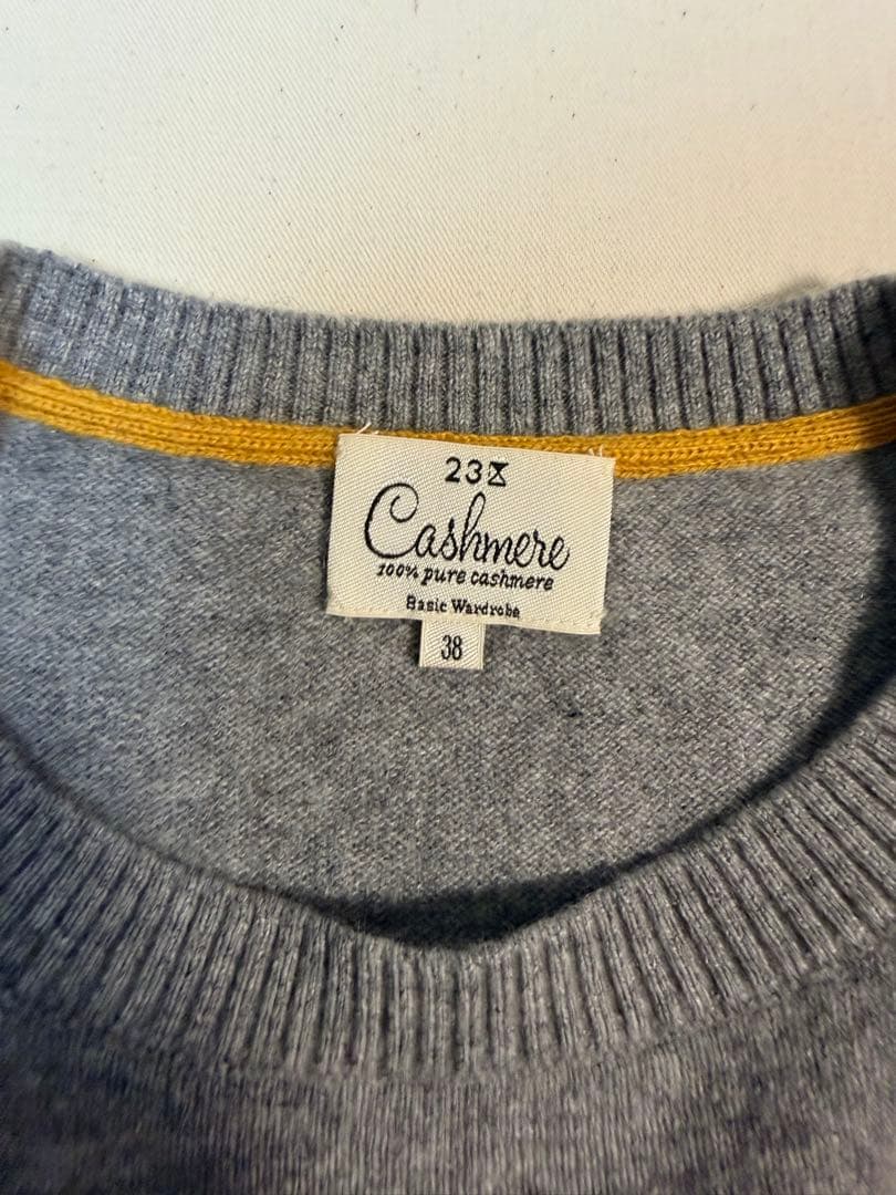 【極美品】 23区 ピュアカシミヤ クルーネック ニット 38 グレー イエロー