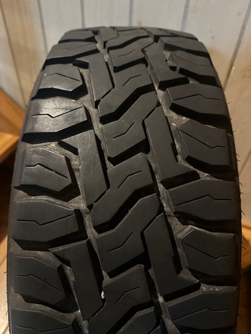ハイエース用 オープンカントリー タイヤ 2本セット バリ山 TOYO
