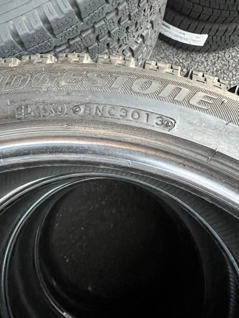 215/45R18, ブリヂストン,2013年,2本
