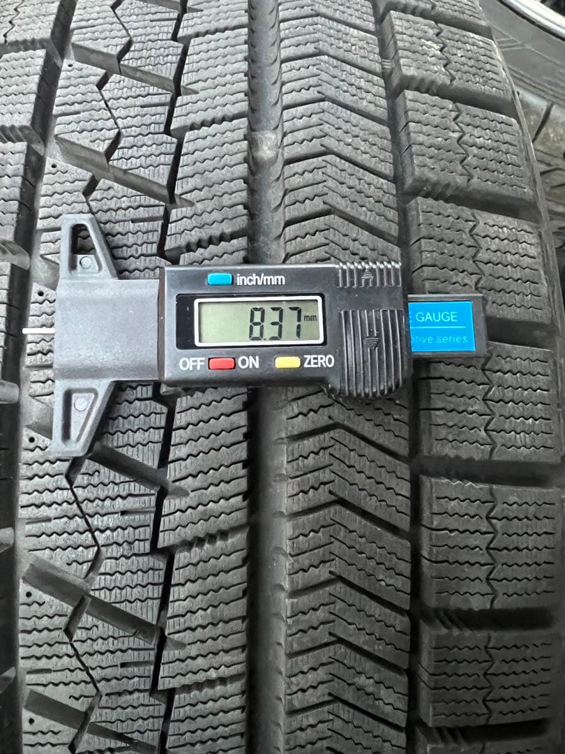 215/45R18, ブリヂストン,2013年,2本