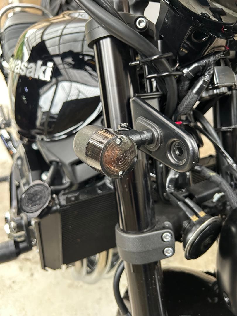 Z900RS/CAFE ウィンカーセット:ブラック×ブラック LEDタイプ