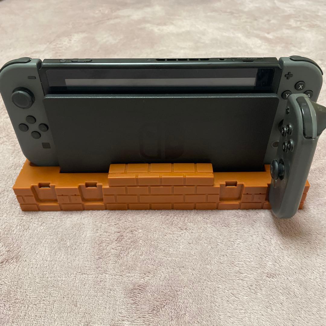Switch 本体　Joy-Con ×4　充電器セット（箱無し）