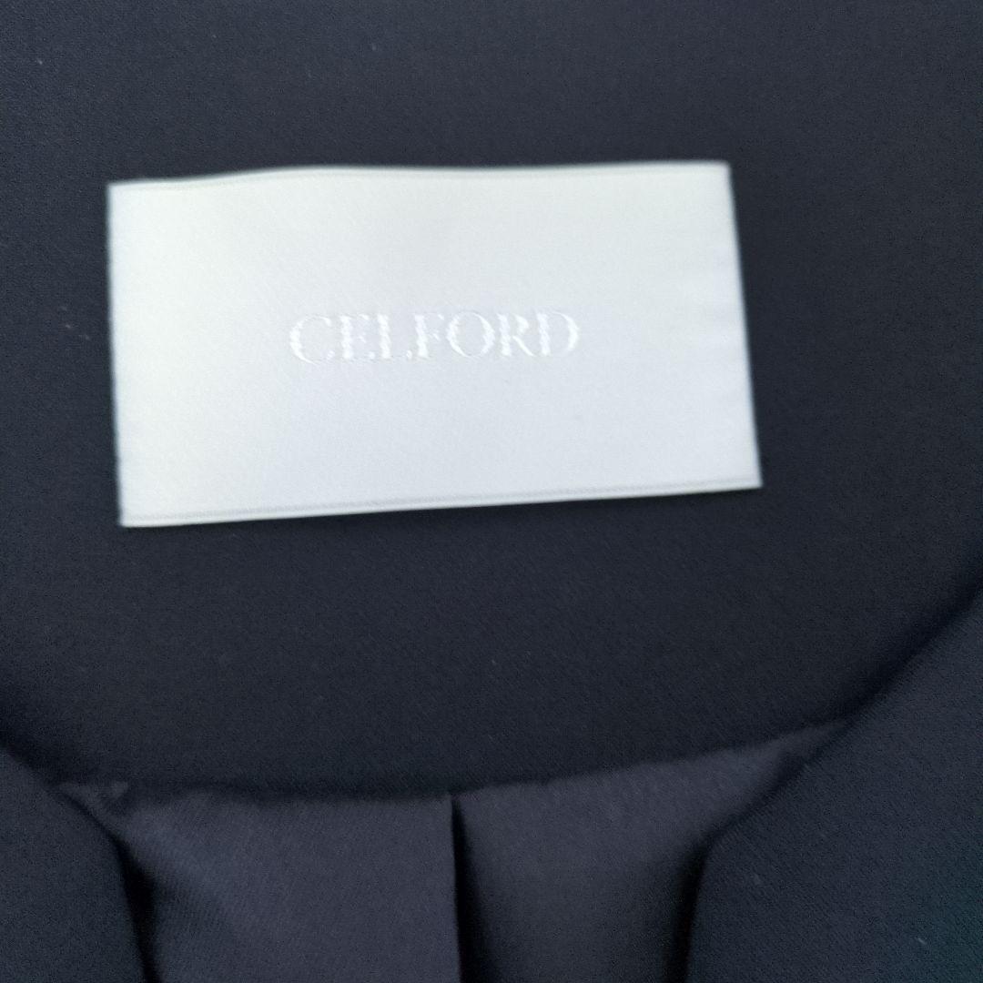 新品・未使用【40】CELFORD ノーカラージャケット 紺