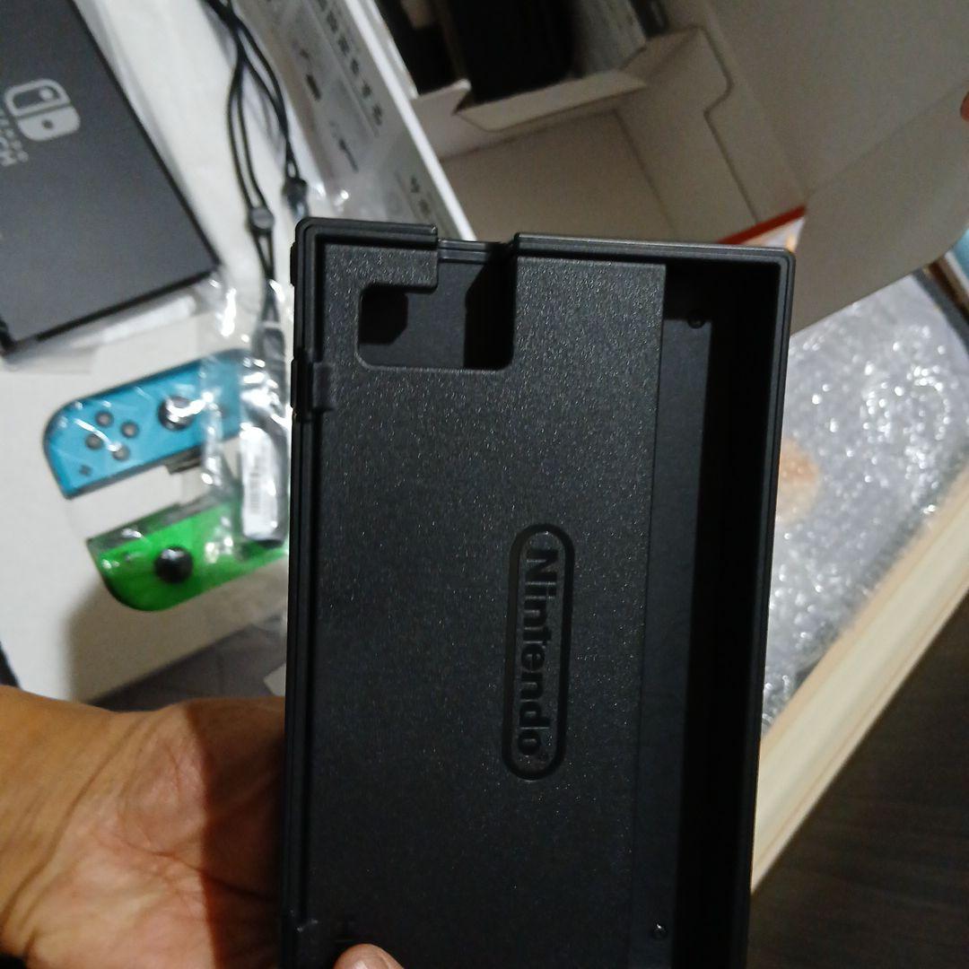 Nintendo Switch 本体 グリーン・ブルー