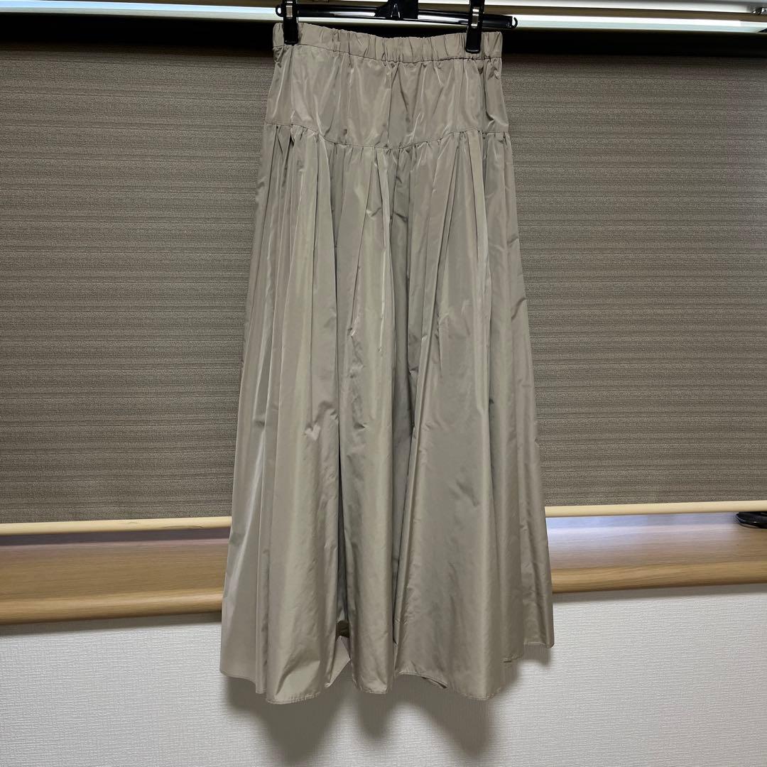 noble タフタロングスカート新品未使用品です