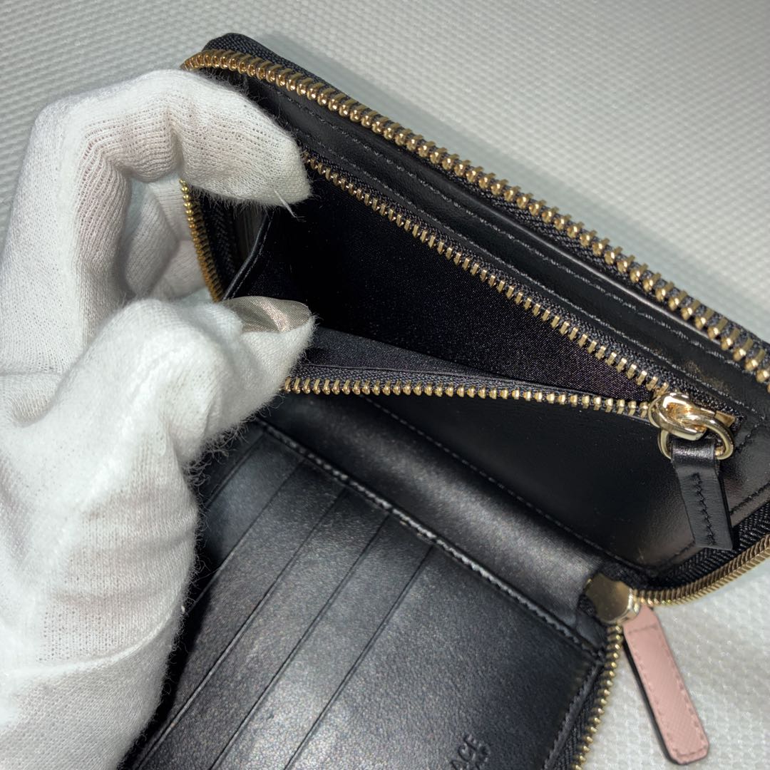 【未使用品】ヴェルサーチ ブラッシュカーフ レザー 折り財布 ピンク 箱付き
