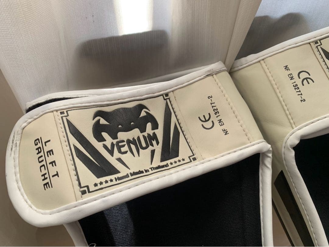 VENUM ヴェナム レガース Lサイズ 脛当て すね当て