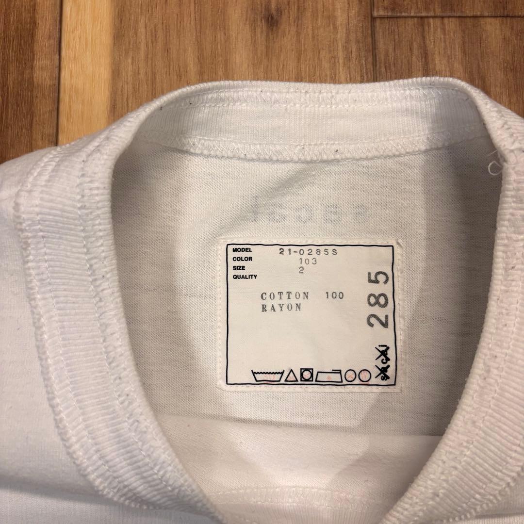 最終値下げ　sacai × kaws 2 M ホワイト Tシャツ ポケット付き