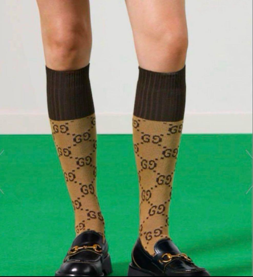 美品　GUCCI GGロゴ ロングソックス ベージュ/ブラウン
