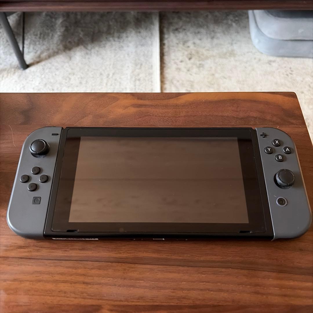 な*っ様 Nintendo Switch 本体 コントローラー2台、SDカード