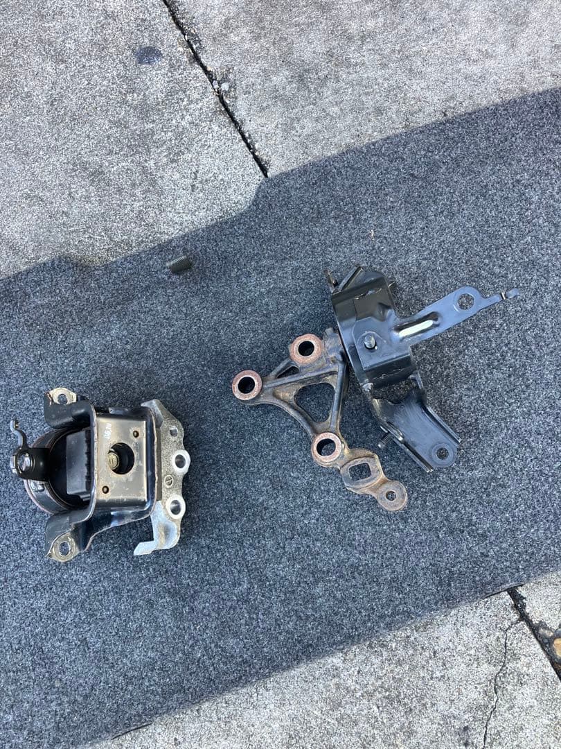 ダイハツ純正エンジンマウント 左右 L275V ミラ KF-VE