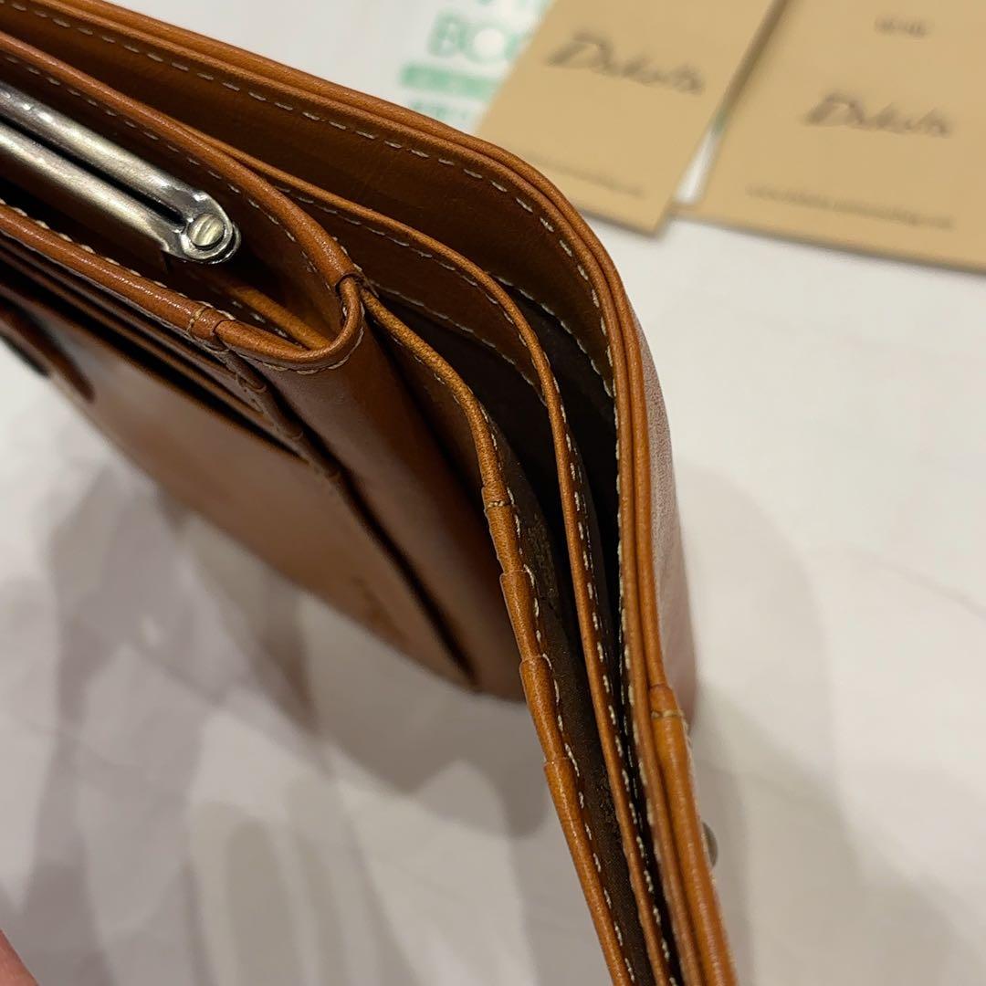 新品　ダコタ　マーゴット　二つ折り　財布　 ラウンドファスナー　レザー　がま口