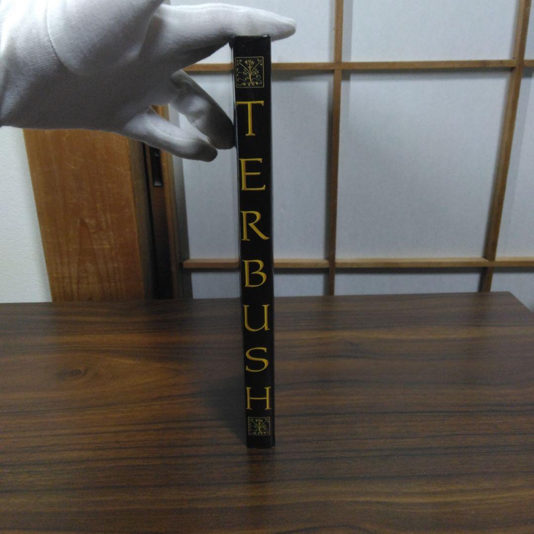 DREAMS AT THE EDGE OF PARADISE　洋書