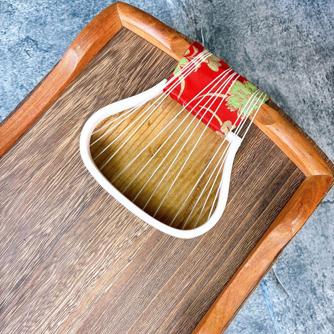 十三弦 高級 琴 箏 すだれ彫 和楽器 琴柱付き 紅木猫足　直接取引可　初心者