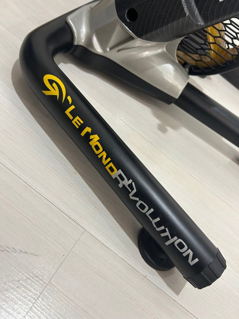 LeMond Revolution トレーニングローラー