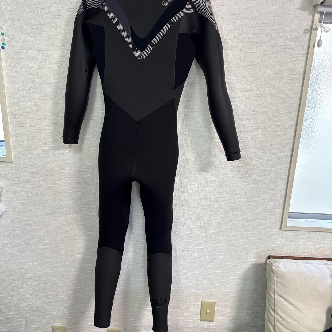 ウェットスーツ　ONEILL 3-5セミドライ　ノンジップ　吊し￼標準XLサイズ