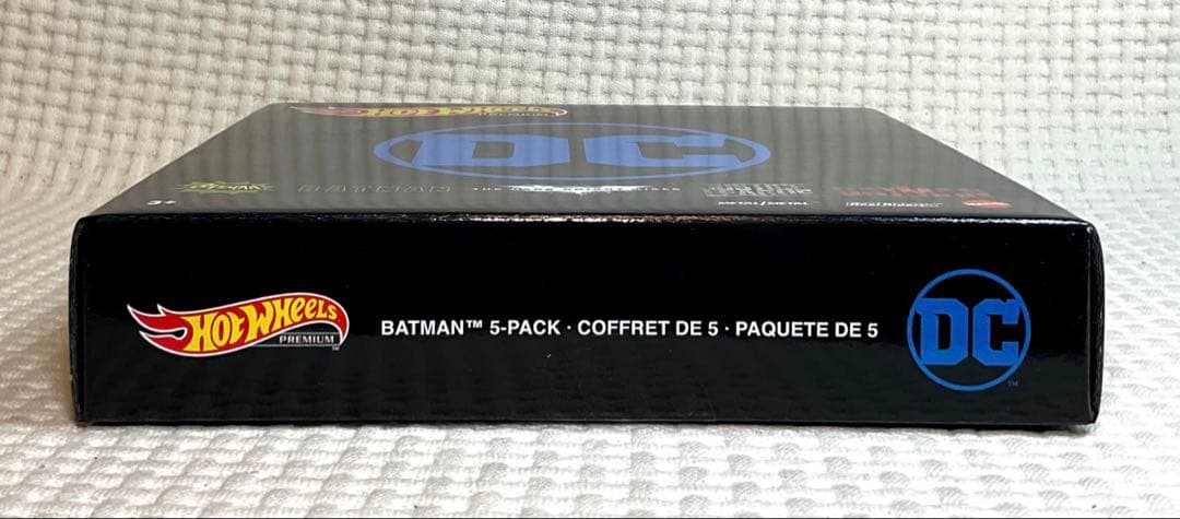 Hot Wheels プレミアムボックス – Batman GRM17
