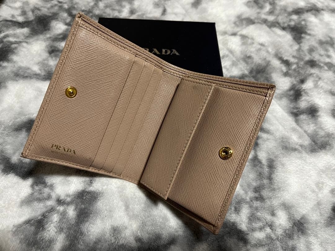 PRADA プラダ　財布