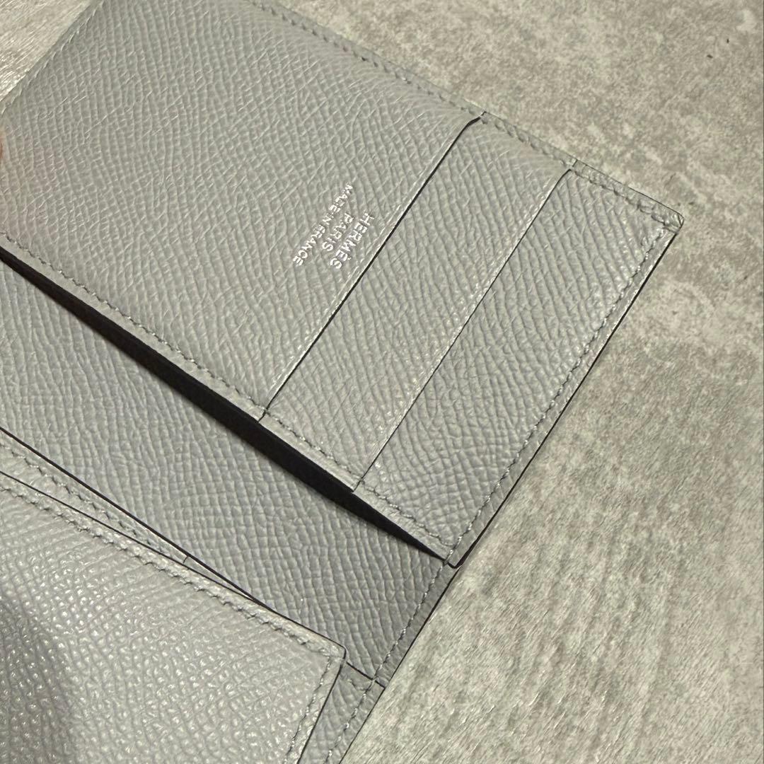 HERMES 財布　べアン　コンビネ　ブルー・グラシエ