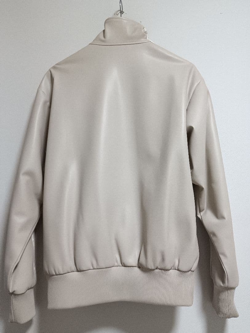 Adidas フェイクレザー ファイヤーバード ベージュIZ4036 M