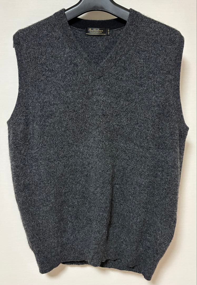 新品、未使用　Pure Cashmere カシミヤ100% Vネックベスト