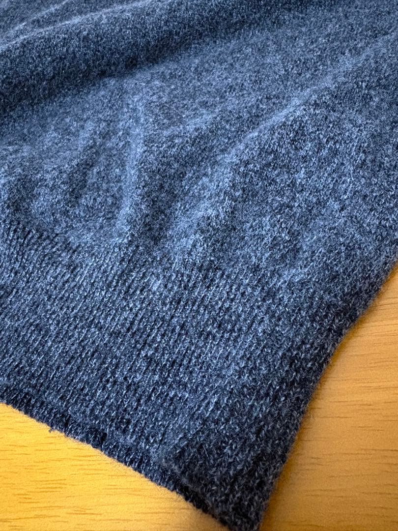 新品、未使用　Pure Cashmere カシミヤ100% Vネックベスト
