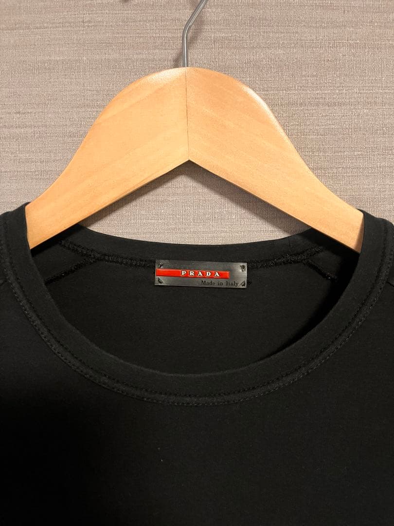 プラダ　ロングスリーブTシャツ