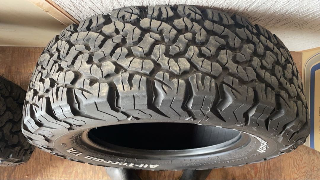 @ BFGoodrich All-Terrain T/A KO2 16イン