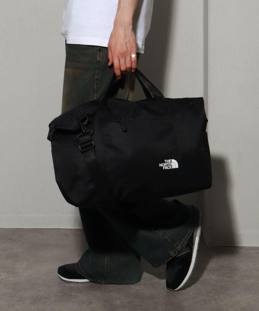 ノースフェイス　ライトダッフルバッグ　ボストンバッグ　新品