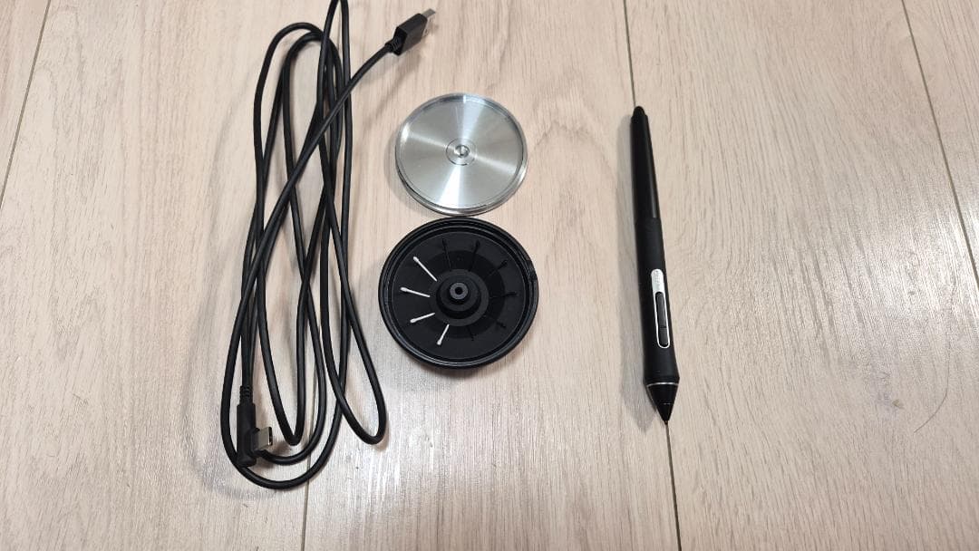 Wacom ペンタブレット Intuos Pro Mサイズ