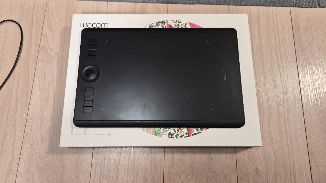 Wacom ペンタブレット Intuos Pro Mサイズ